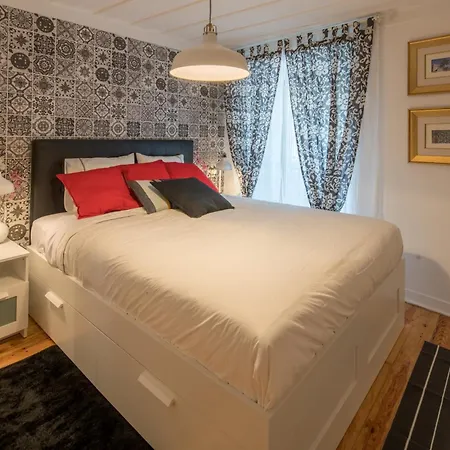 Bairro Alto Floor 3 *